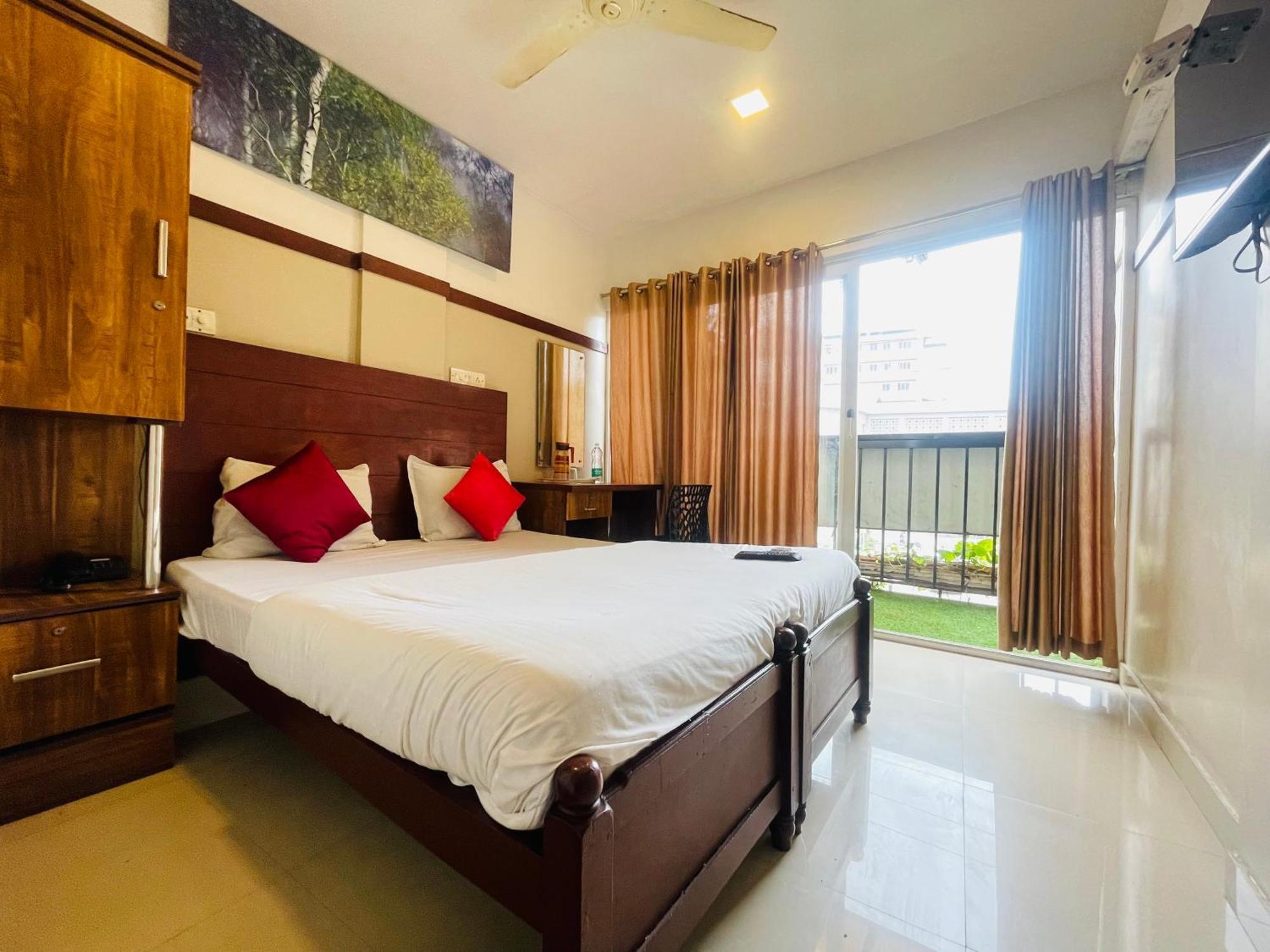 Rio Rooms Mims Calicut Екстер'єр фото